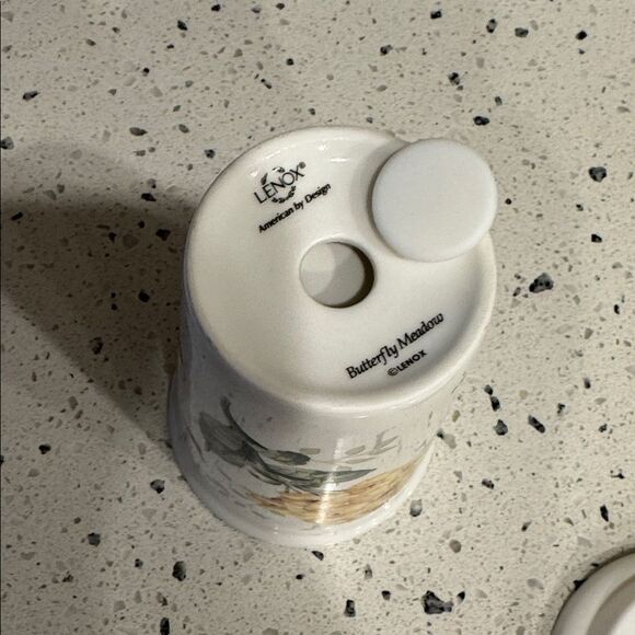 Lenox Butterfly Meadow Ceramic Cup Travel Mug with Lid Floral Design - Picture 9 of 9